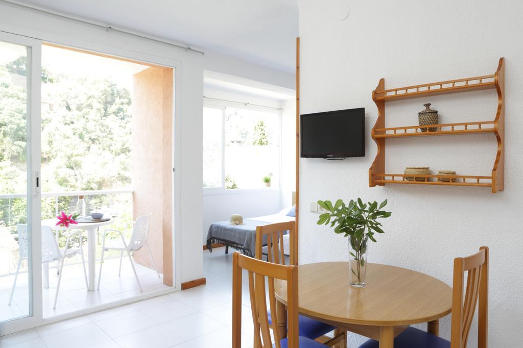 Camping Senia Cala Canyelles Hotel Lloret de Mar Kültér fotó